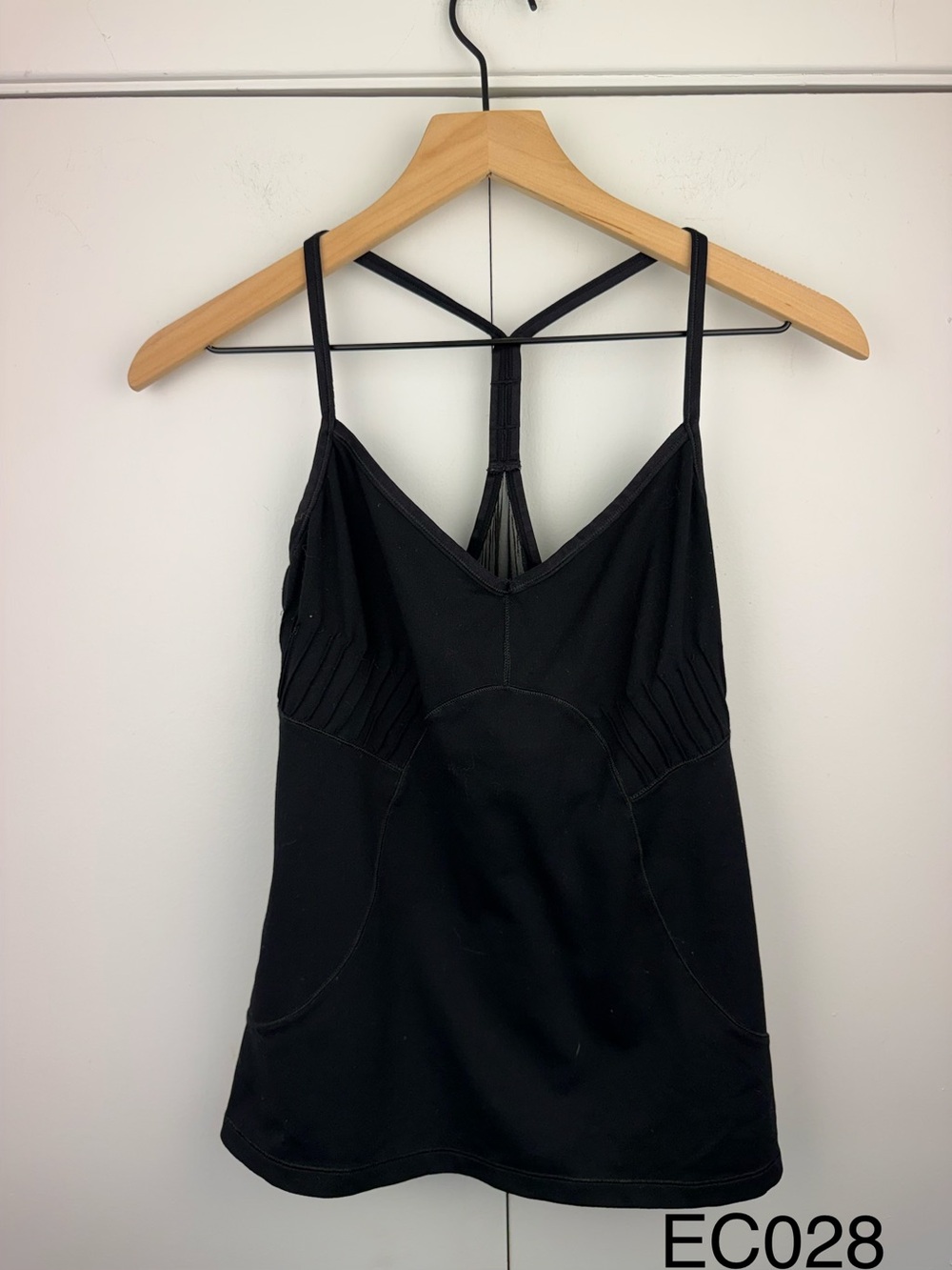 ALO Yoga Cross Over Straps Tank Black Size S Built In Bra
